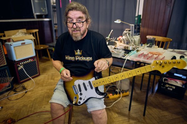 Mirek Bělík & King Pickups